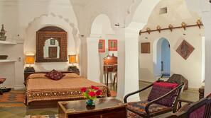 Minibar, desk, free WiFi, linens
