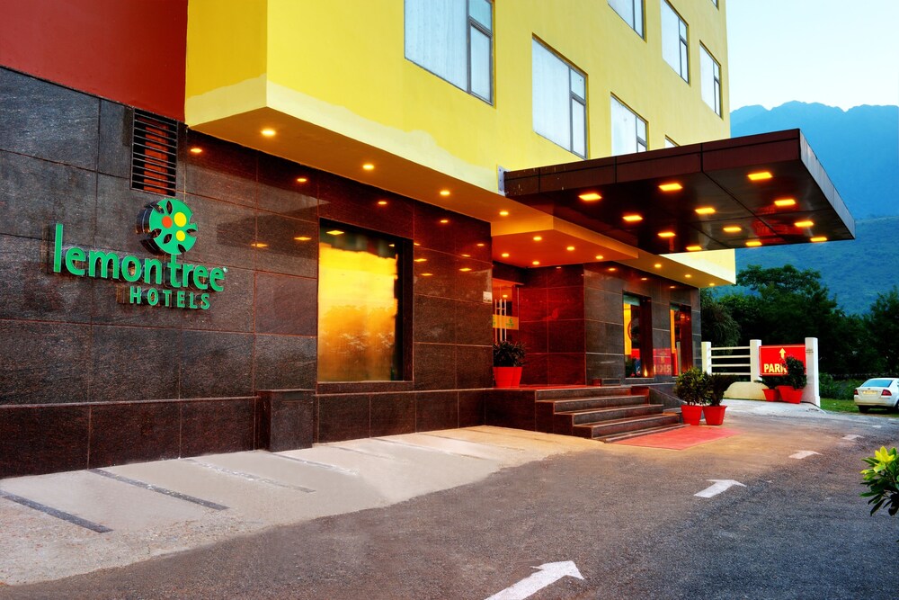 Lemon Tree Hotel Katra Jammu 2018 Reviews Booking Exterior Featured Image