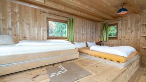 1 Schlafzimmer, hochwertige Bettwaren, kostenloses WLAN