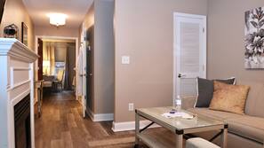 1 bedroom, premium bedding, pillowtop beds, minibar