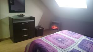 1 bedroom, cribs/infant beds, free WiFi