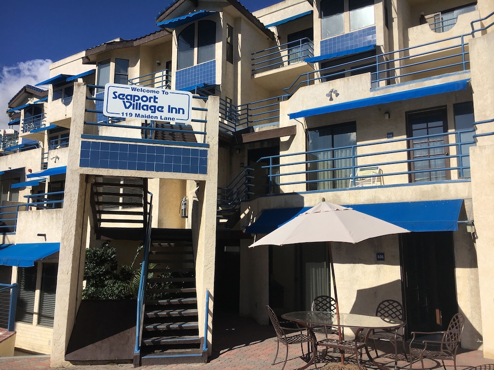 Seaport Village Inn Avalon In Avalon Hotel Rates Reviews On Orbitz