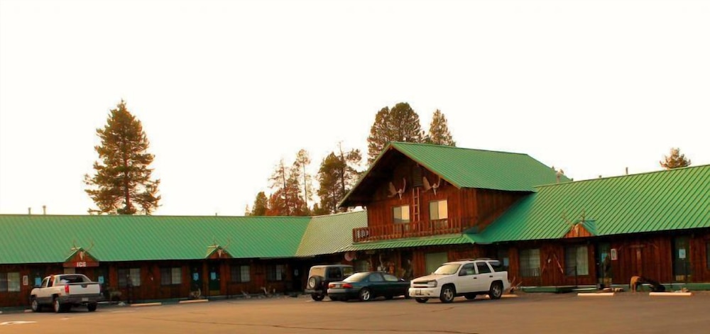 The Woodsman Country Lodge In Crescent Hotel Rates Reviews On