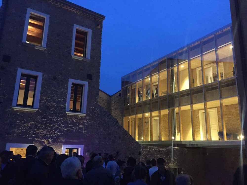Residenza Palazzo di Lorenzo in Ceraso, Italy