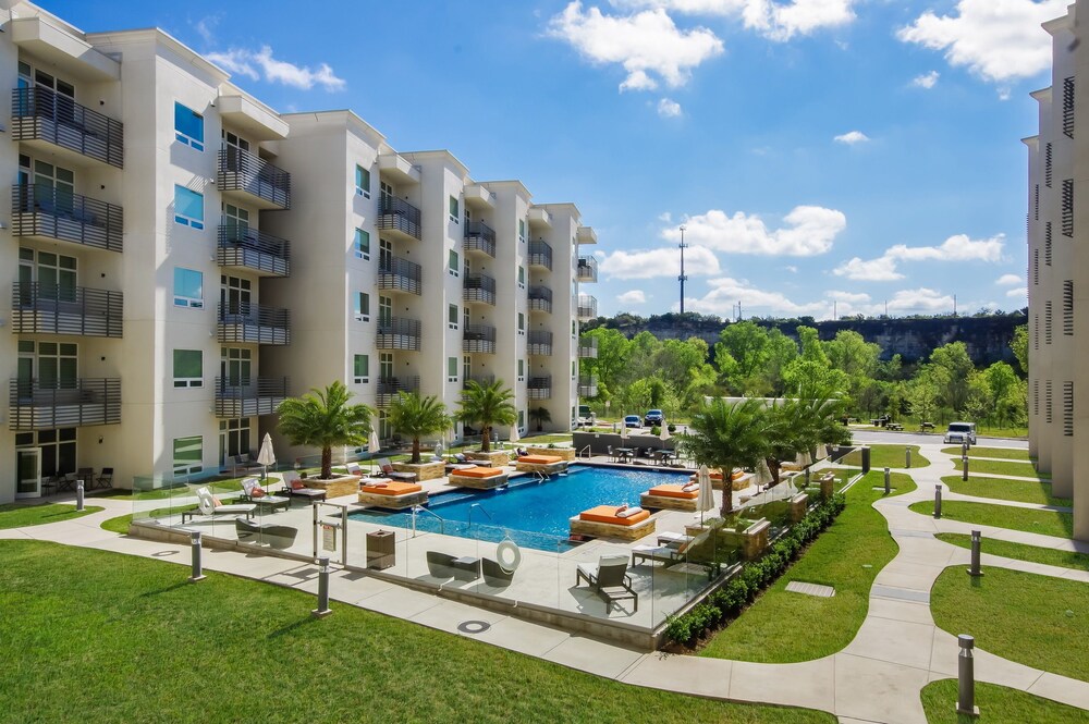 The Ricchi Luxury Condos of San Antonio 2019 Room Prices , Deals