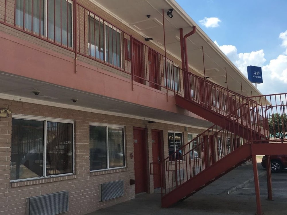 Budget Inn Fort Worth 2020 Room Prices Reviews Travelocity