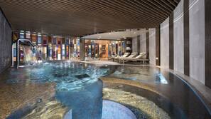 Indoor spa bath