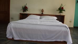 1 bedroom, desk, iron/ironing board, free cribs/infant beds