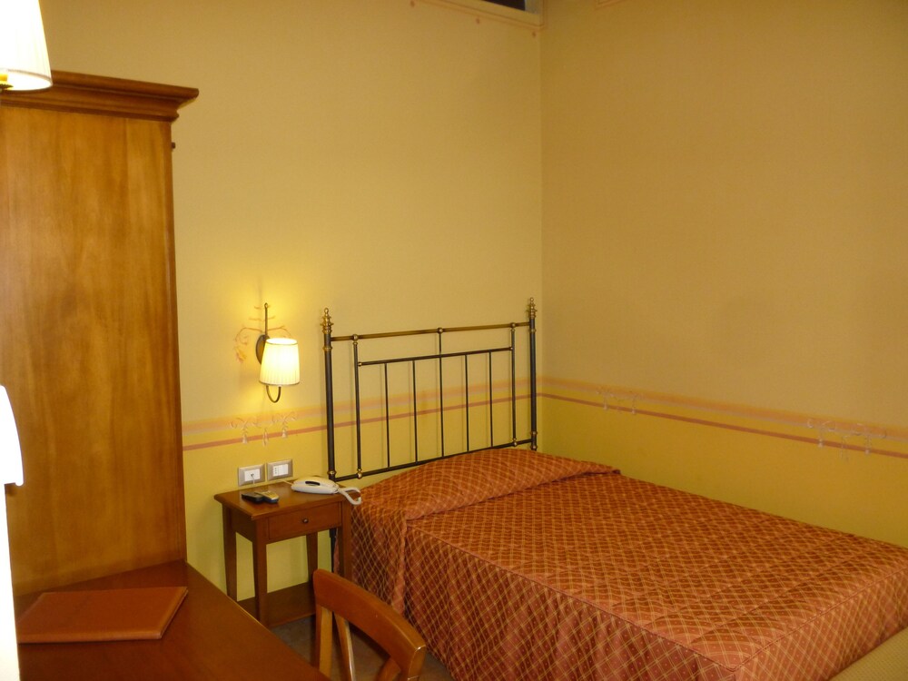 Hotel Galliera San Vincenzo Di Galliera Hotel Galliera San Vincenzo Di Galliera