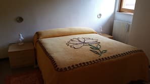 1 dormitorio, escritorio, cunas o camas infantiles gratuitas