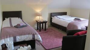 Premium bedding, desk, iron/ironing board, free WiFi