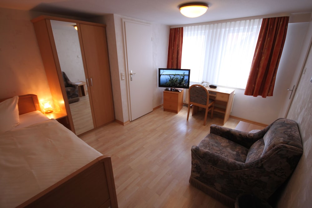 Hotel Pension Haus Steinmeyer Bad Pyrmont Hotel Pension Haus Steinmeyer Bad Pyrmont