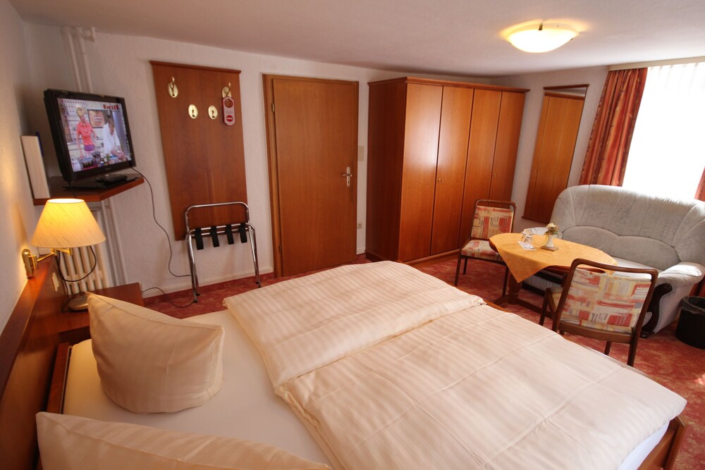 Hotel Pension Haus Steinmeyer Bad Pyrmont Hotel Pension Haus Steinmeyer Bad Pyrmont
