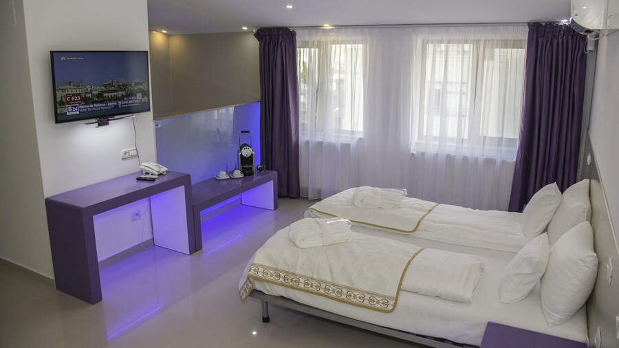 Hotel Christina Plus