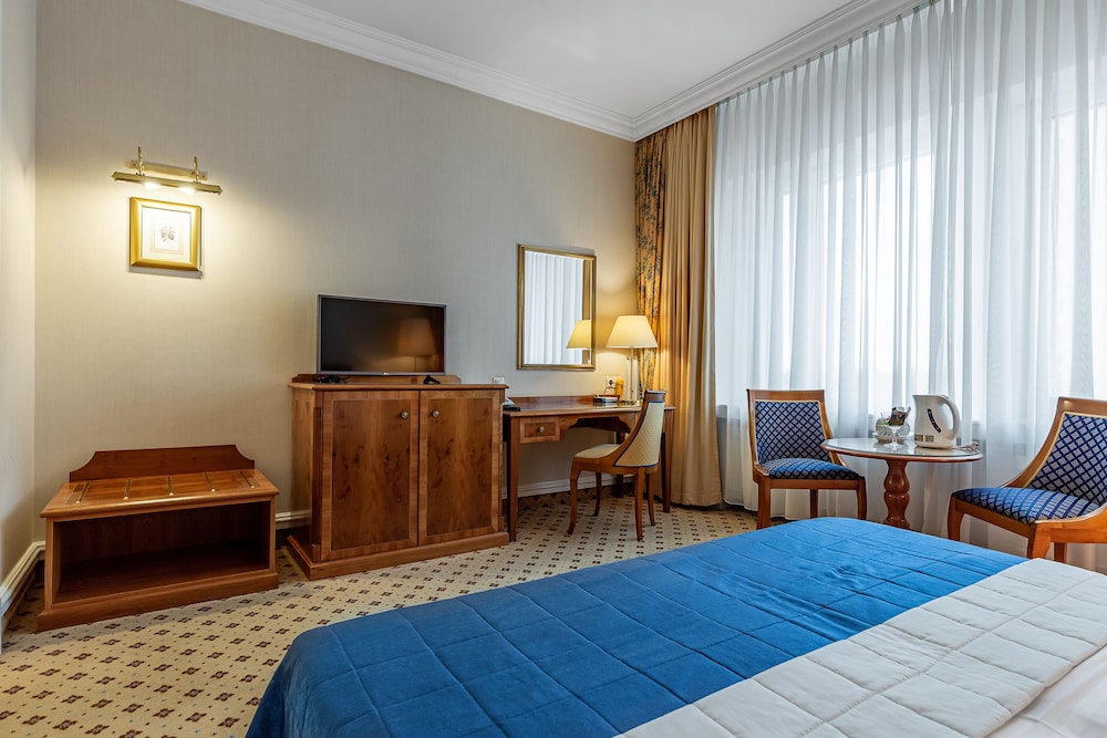 Foto - Natsionalny Hotel