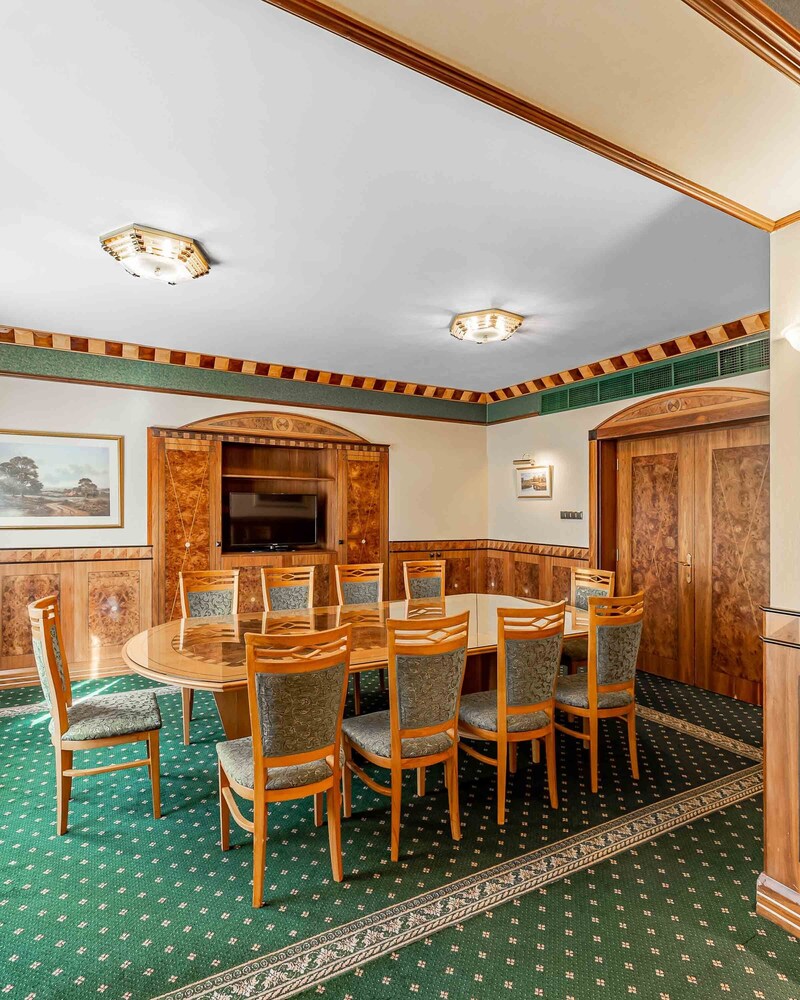 Foto - Natsionalny Hotel