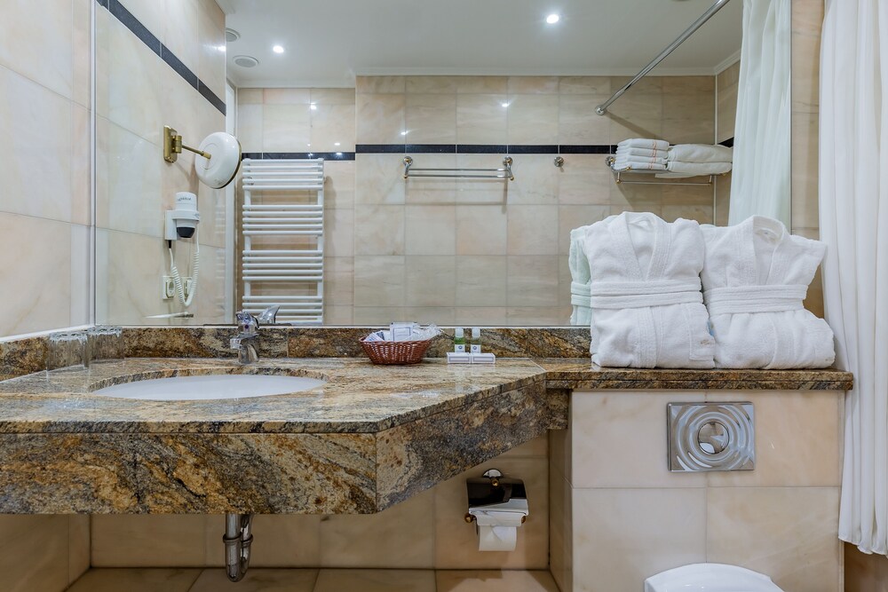 Foto - Natsionalny Hotel