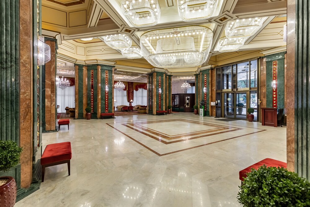 Foto - Natsionalny Hotel