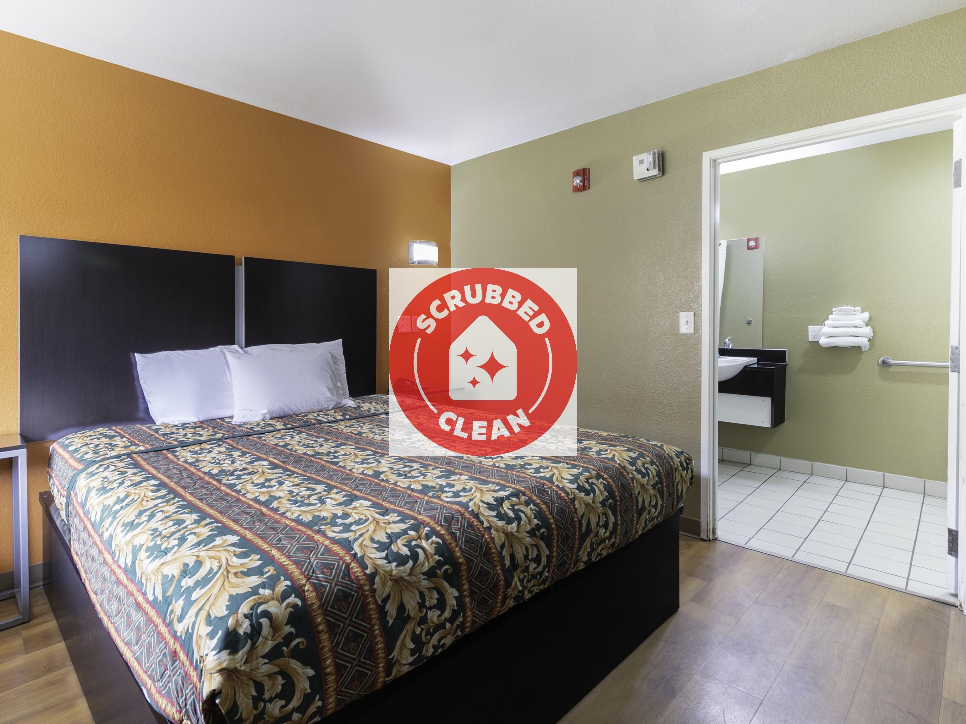 OYO Hotel Lake Charles Hwy 10 in Lake Charles, United States