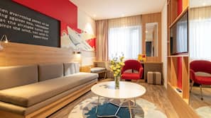1 bedroom, in-room safe, desk, blackout curtains
