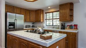 Fridge, microwave, oven, hob