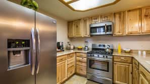 Fridge, microwave, oven, hob
