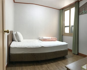 J 汽車旅館