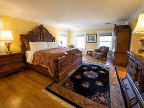 Luxury Double Room, Ensuite, Harbor View (The Royal) | Room