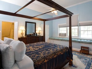Luxury Double Room, Ensuite, Harbor View (The Ambassador) | Room