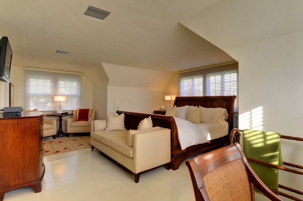 The Baker House 1650 in East Hampton Best Rates & Deals on Orbitz