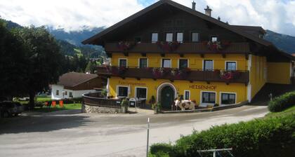 Hotel-Apart-Garni Heisenhof