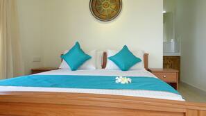 In-room safe, desk, blackout drapes, soundproofing