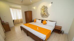 In-room safe, desk, blackout drapes, soundproofing