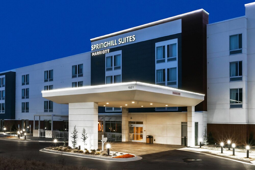Springhill Suites By Marriott Tulsa At Hills 2018 Room Prices Aerial View Featured Image