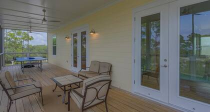 Port Side Manor