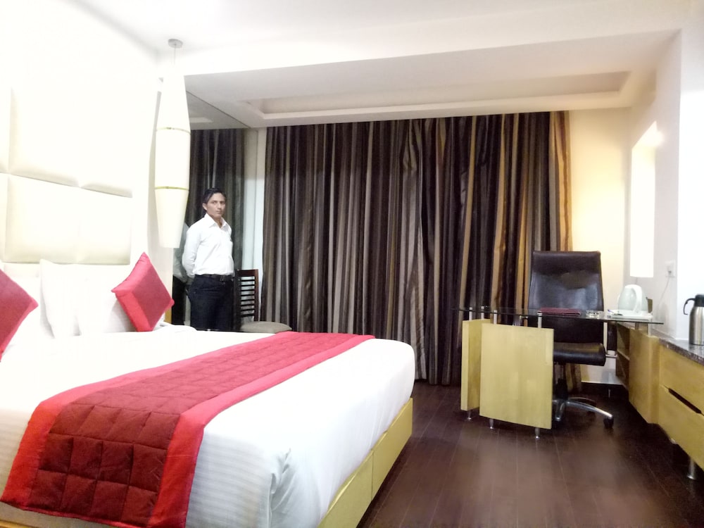 Airport Hotel Grand Delhi in Delhi Best Rates & Deals on Orbitz