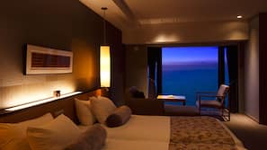 In-room safe, laptop workspace, blackout curtains, free WiFi