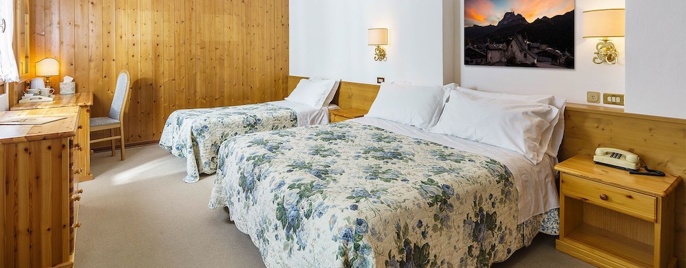 Hotel Roma San Vito Di Cadore Hotel Roma San Vito Di Cadore