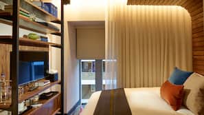 Egyptian cotton sheets, premium bedding, down duvet, pillow top beds