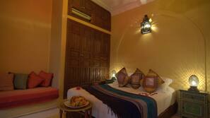 In-room safe, free WiFi