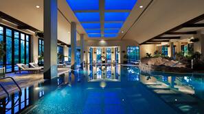 Piscine couverte, piscine extérieure