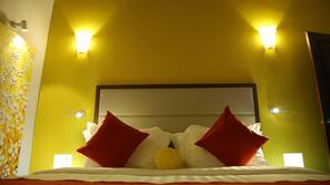 1 bedroom, in-room safe, desk, laptop workspace