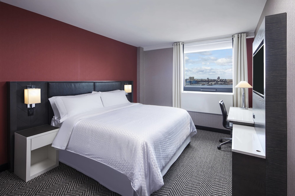 Four Points By Sheraton Manhattan Midtown West 2018 Room S Guestroom In Room