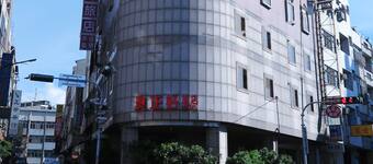 豐原區必去景點 豐原區豐原廟東夜市觀光旅遊景點介紹 Expedia Com Tw