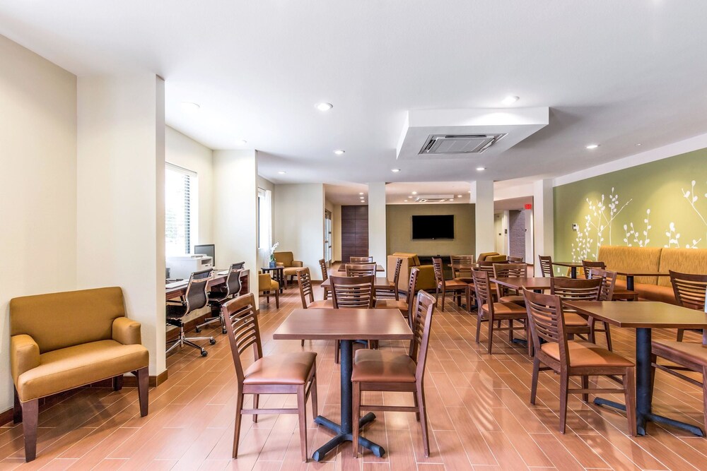 Breakfast area, Sleep Inn Dallas Love Field - Medical District