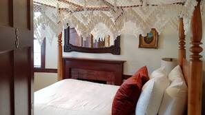 1 bedroom, desk, iron/ironing board, rollaway beds