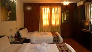 Rollaway beds, free WiFi