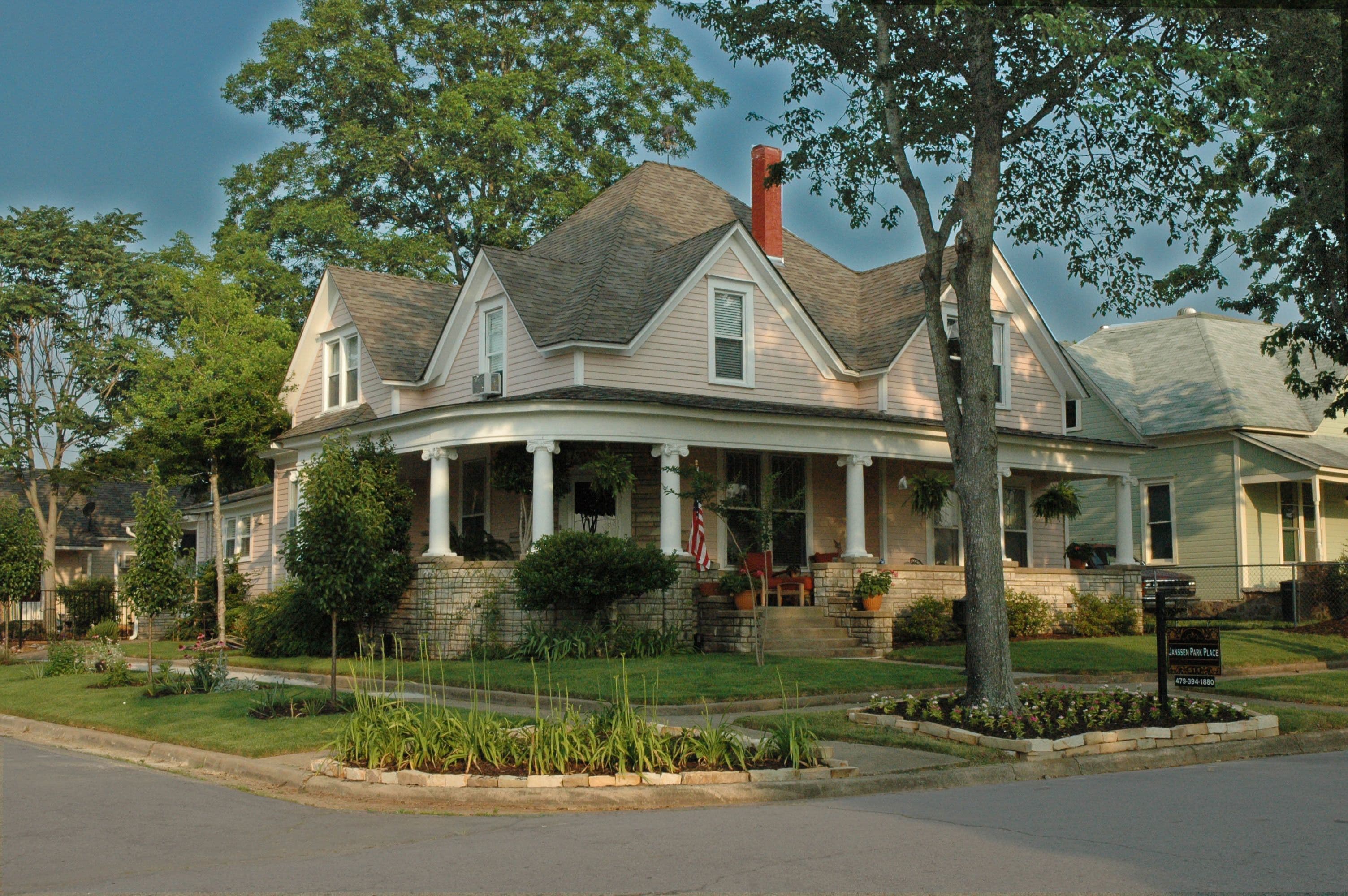 Janssen Park Place B&B in Mena, United States