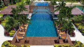 4 outdoor pools, pool cabanas (surcharge), pool umbrellas