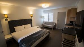 Minibar, desk, iron/ironing board, free WiFi